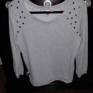 Grey sweater with skulls